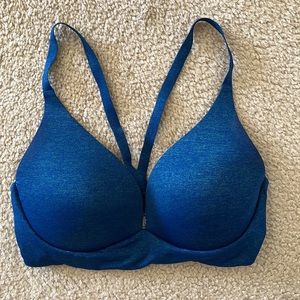 Victoria’s Secret Lightly Lined Plunge Bra